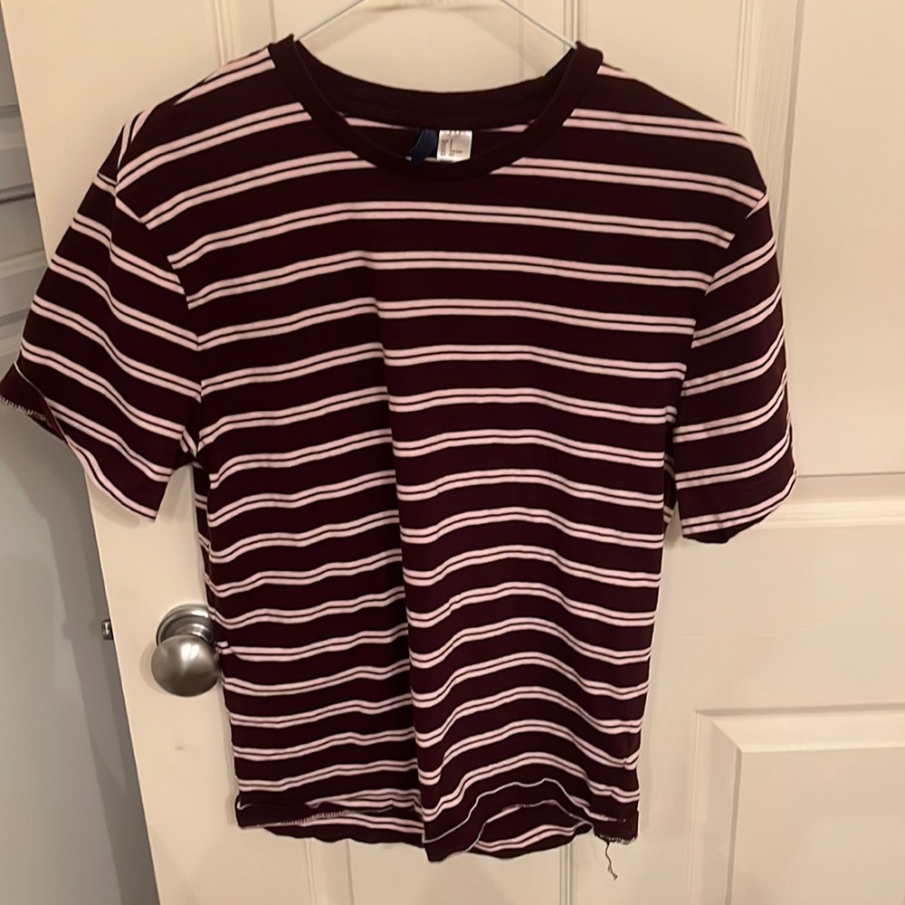 H&M - Divided T-Shirt